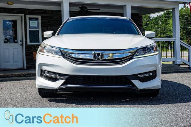 Used 2017 Honda Accord Sport image 8