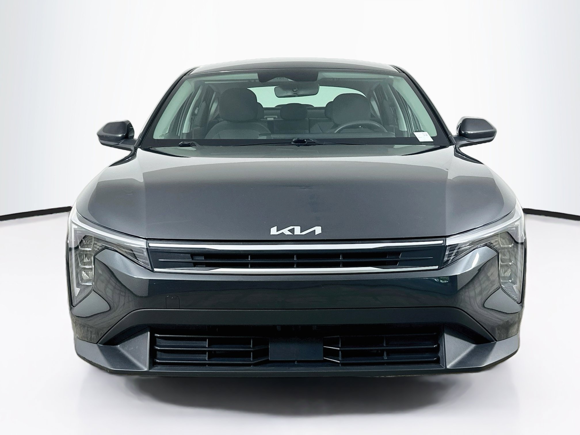 Used 2025 Kia K4 FWD image 2