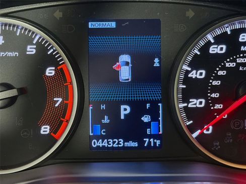 Used 2022 Mitsubishi Eclipse Cross SEL image 13