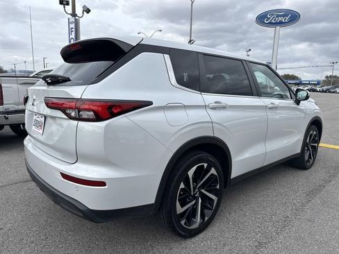 Used 2022 Mitsubishi Outlander ES image 5