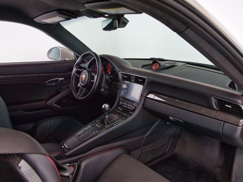Used 2018 Porsche 911 GT3 image 30