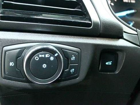 Used 2014 Ford Fusion SE w/ Equipment Group 201A image 15