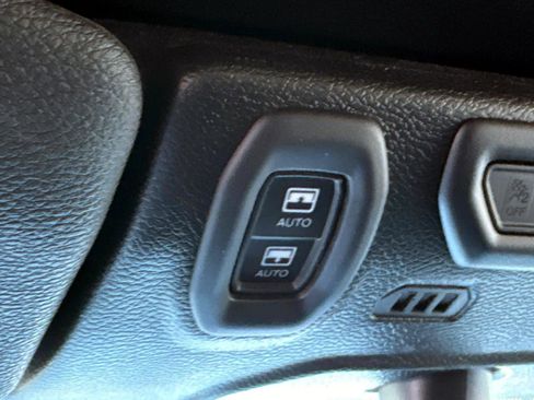 Used 2023 Jeep Wrangler Unlimited Sahara w/ Cold Weather Group image 22