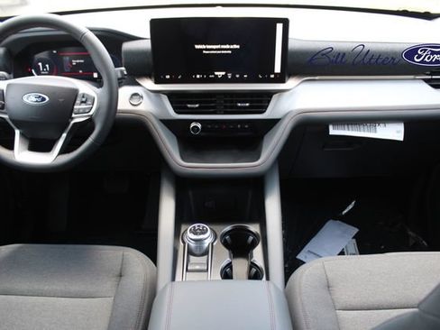 New 2026 Ford Explorer Active RWD image 11