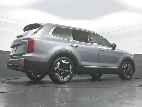 Used 2025 Kia Telluride S FWD image 48