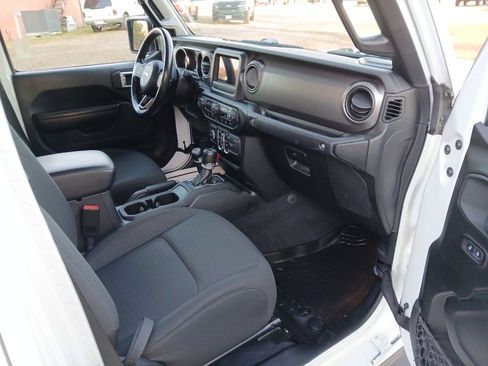 Certified 2020 Jeep Gladiator Sport w/ Quick Order Package 24S image 32