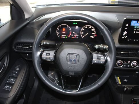 Used 2023 Honda HR-V EX-L image 11
