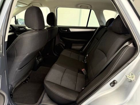 Used 2019 Subaru Outback 2.5i Premium AWD/4WD image 16