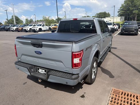 Used 2019 Ford F150 XLT w/ Equipment Group 302A Luxury AWD/4WD image 11