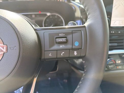 Certified 2025 Nissan Pathfinder SL image 22