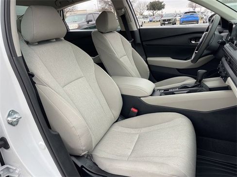 Certified 2025 Honda Accord LX image 25