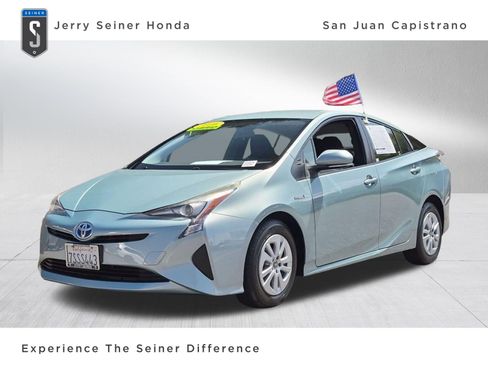 Used 2016 Toyota Prius Two FWD image 1