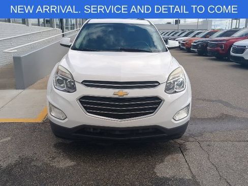 Used 2017 Chevrolet Equinox LT w/ Convenience Package FWD image 10