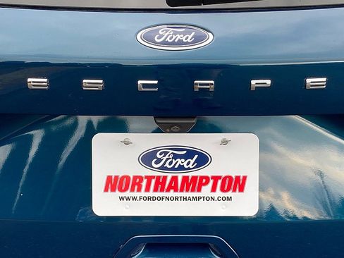 Used 2020 Ford Escape Titanium w/ Titanium Premium Package 2.0 image 10