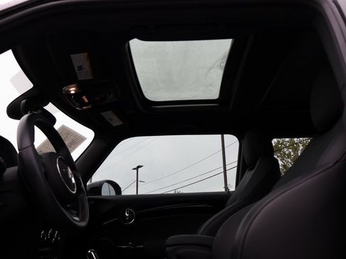 Used 2022 MINI Cooper S image 31