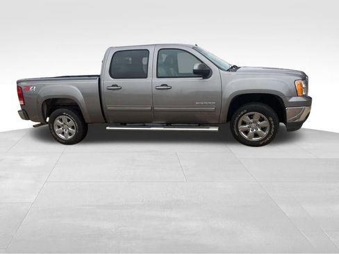 Used 2013 GMC Sierra 1500 SLT w/ Suspension Package, Off-Road image 12
