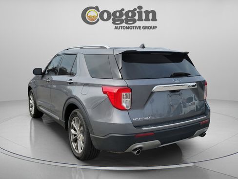 Certified 2022 Ford Explorer Limited image 2