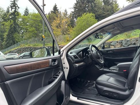 Used 2019 Subaru Outback 2.5i Limited AWD/4WD image 17