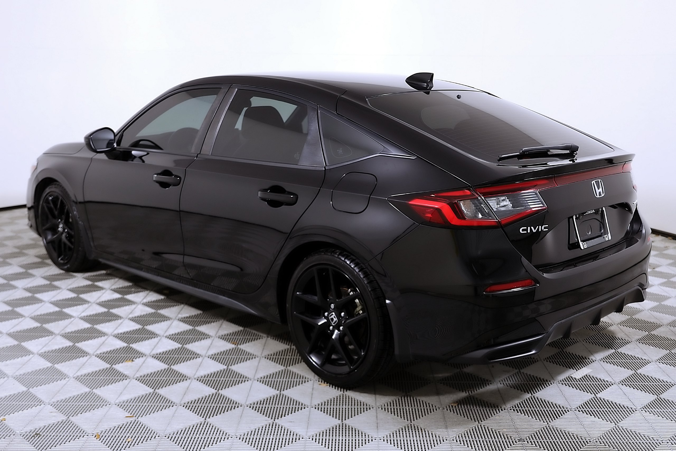 Used 2024 Honda Civic Sport image 9