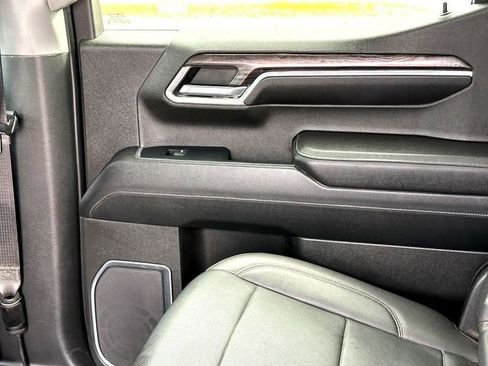 Used 2022 Chevrolet Silverado 1500 LTZ AWD/4WD image 20