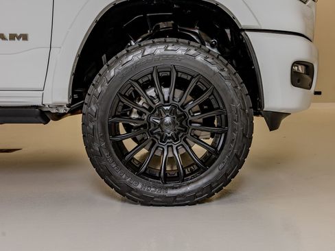 Used 2025 RAM 1500 Laramie w/ Laramie Southwest Edition AWD/4WD image 12