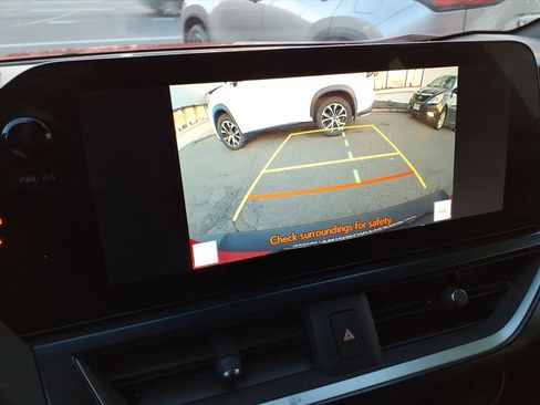 Used 2023 Lexus UX 250h AWD w/ Premium Package image 20