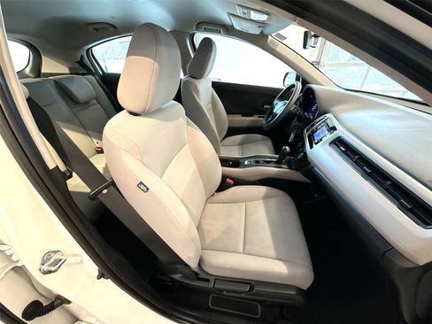 Used 2021 Honda HR-V LX image 25