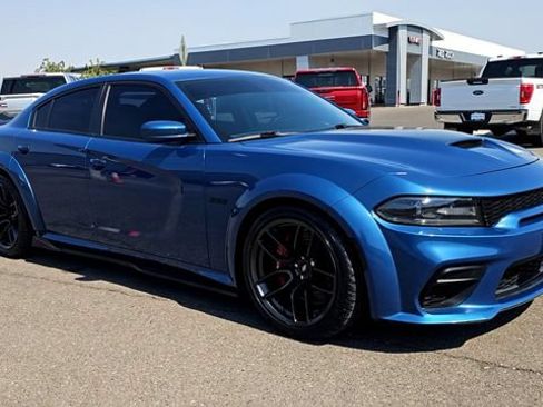 Used 2021 Dodge Charger Scat Pack RWD image 2