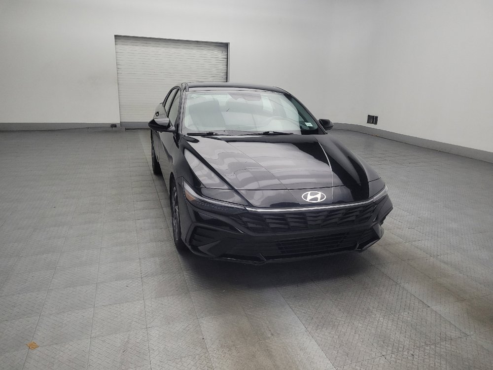 Used 2025 Hyundai Elantra Sport FWD image 13