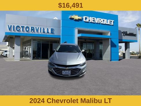 Used 2024 Chevrolet Malibu LT FWD image 2