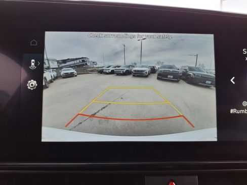 Certified 2025 Hyundai Elantra SEL image 6