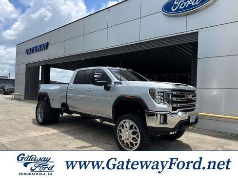 Used 2022 GMC Sierra 3500 SLE w/ SLE Value Package AWD/4WD image 1