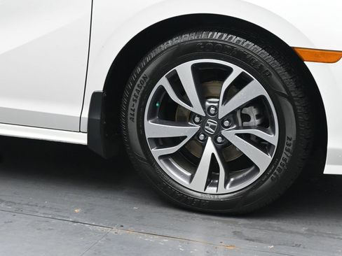 Used 2023 Honda Odyssey Touring image 11