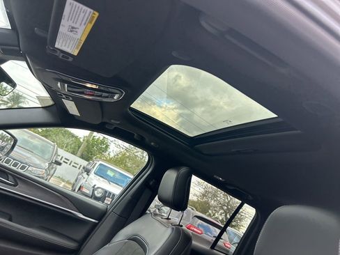 New 2026 Jeep Grand Cherokee Laredo image 10