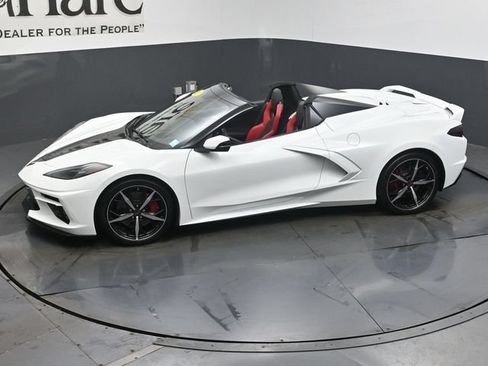 Used 2021 Chevrolet Corvette Stingray Premium Conv w/ Z51 Performance Package RWD image 57