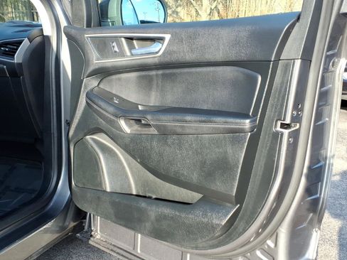 Certified 2022 Ford Edge SEL w/ Convenience Package image 12