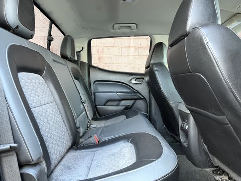 Used 2015 Chevrolet Colorado Z71 image 8