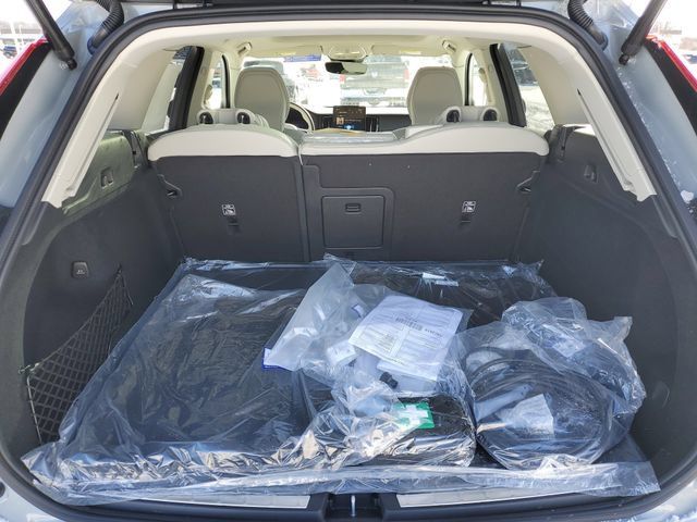 New 2026 Volvo XC60 T8 Ultra w/ Protection Package Premier AWD/4WD image 30