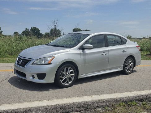 Used 2013 Nissan Sentra SV w/ Driver Pkg FWD image 2