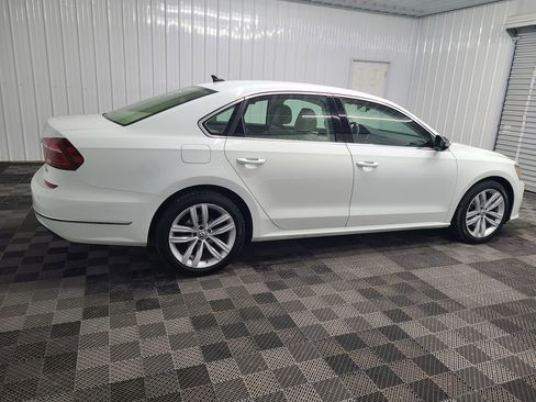 Used 2018 Volkswagen Passat 2.0T SE image 12