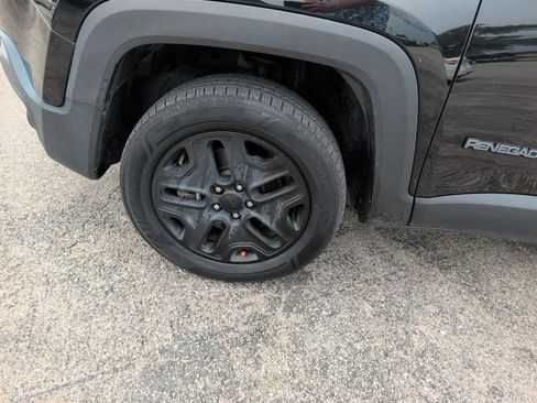 Used 2018 Jeep Renegade Sport w/ Power & Air Group AWD/4WD image 11