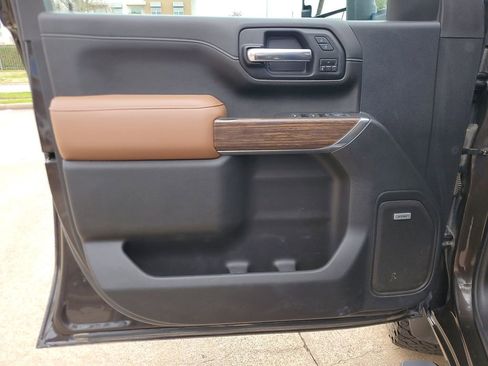 Used 2020 Chevrolet Silverado 3500 High Country w/ Z71 Off-Road Package image 19