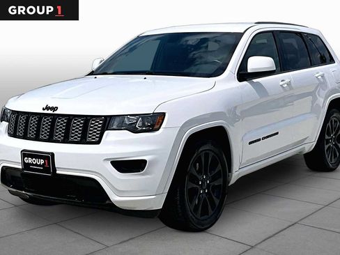 Used 2019 Jeep Grand Cherokee Altitude RWD image 1