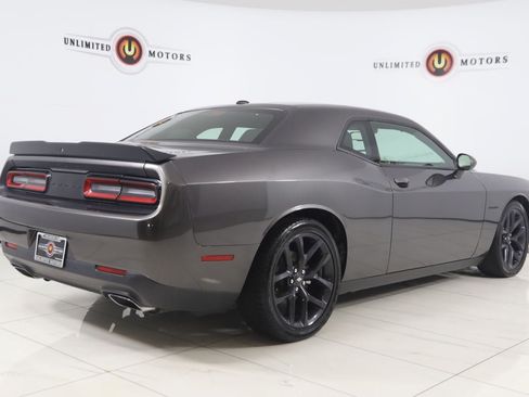 Used 2022 Dodge Challenger R/T w/ Blacktop Package RWD image 3