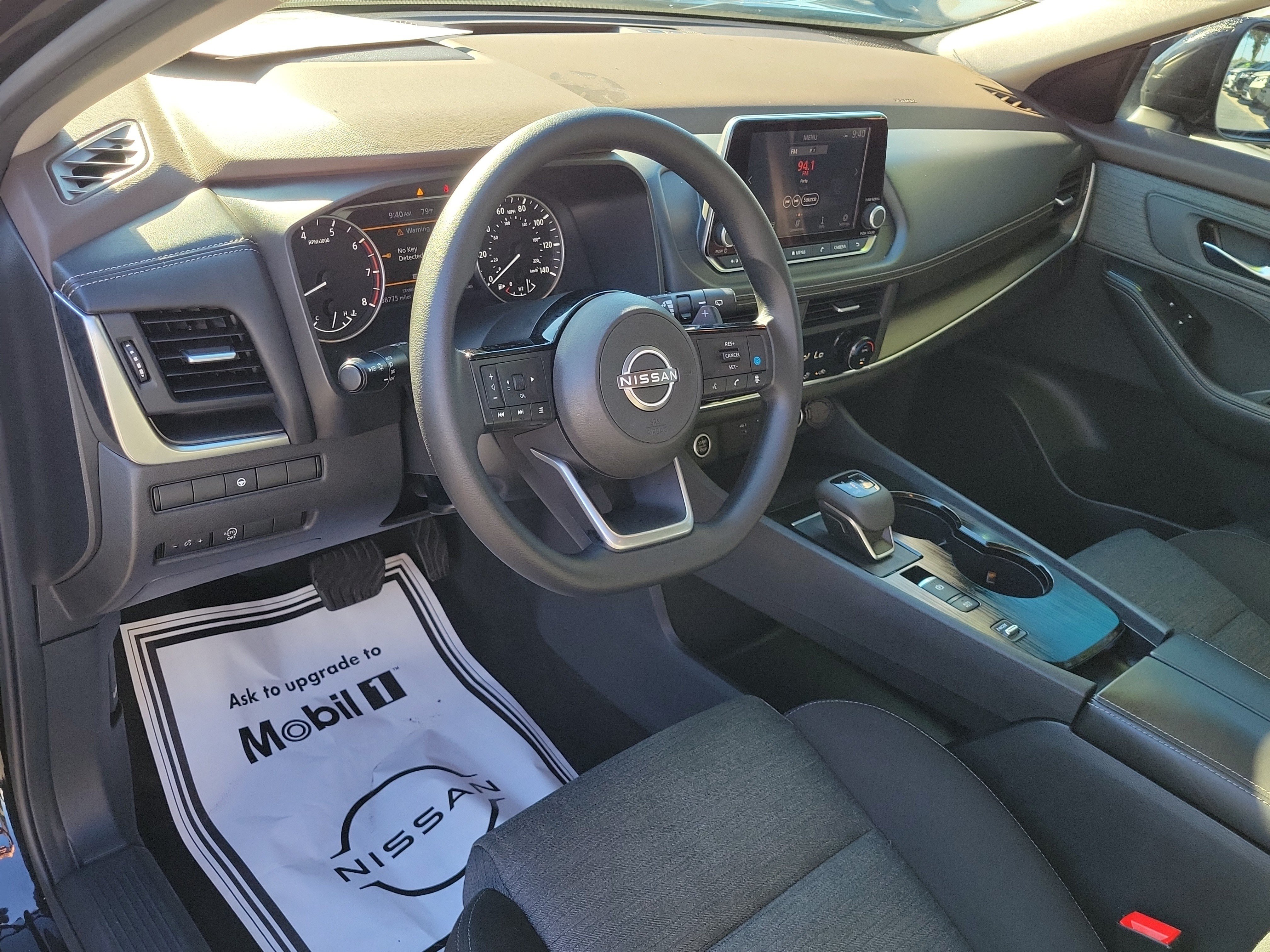 Certified 2023 Nissan Rogue SV FWD image 19