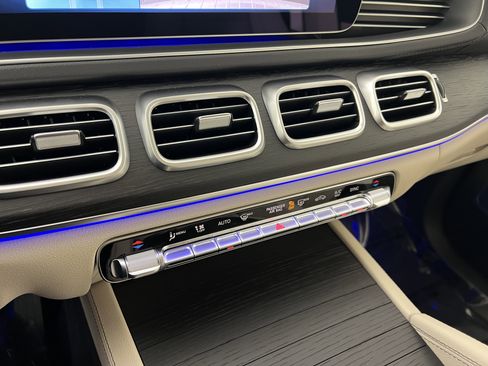 New 2026 Mercedes-Benz GLS 450 4MATIC image 34