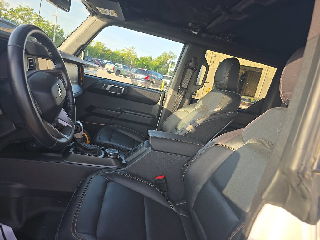 Used 2024 Ford Bronco Badlands w/ Sasquatch Package AWD/4WD image 4