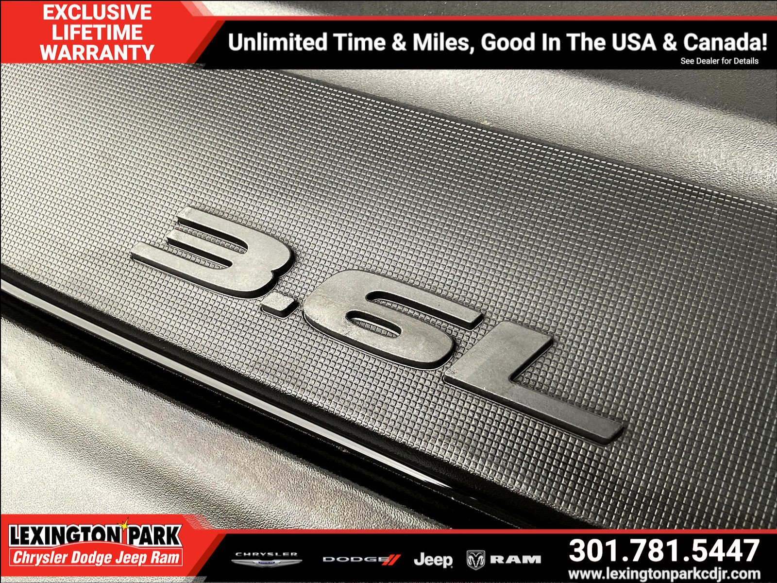 Used 2023 Chrysler Pacifica Touring-L FWD image 30