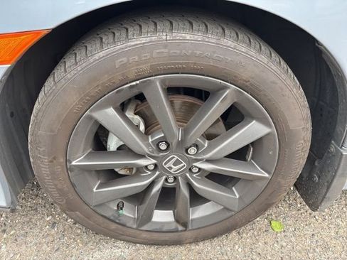 Used 2020 Honda Civic EX image 17