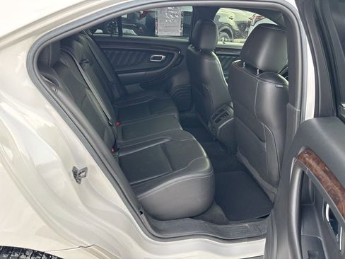 Used 2016 Ford Taurus Limited image 41